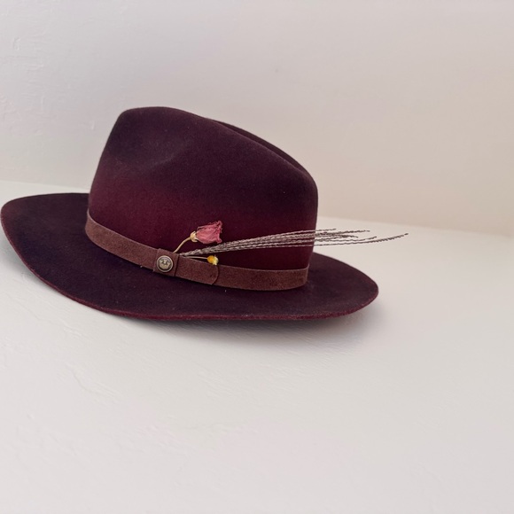 Goorin Bros Burgundy Felt Hat main image 4